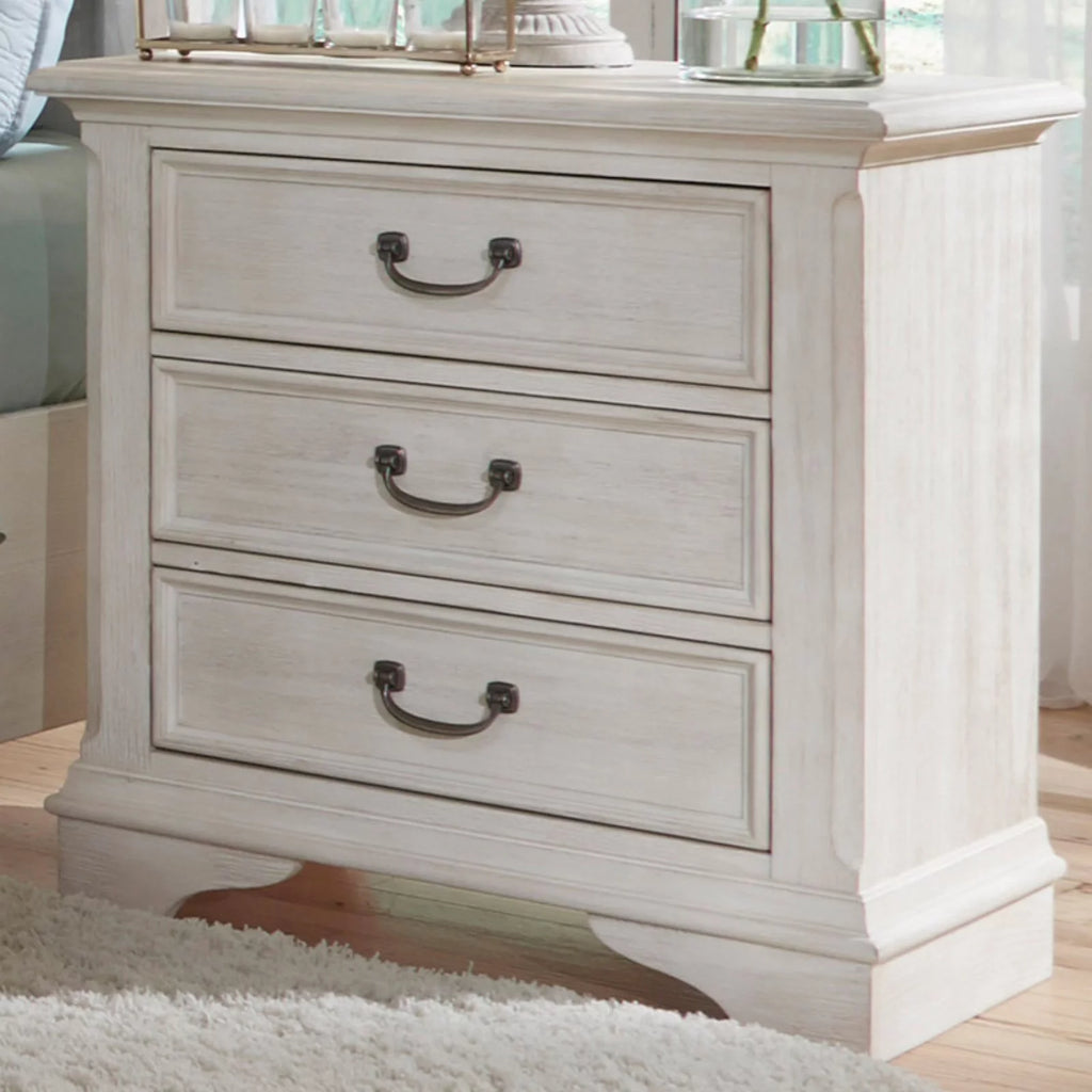 White 3 Drawer Night Stand C1138